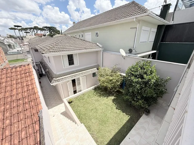 Casa com 214m² 3 quartos e 2 banheiros, à venda, no bairro Santa Felicidade em Curitiba