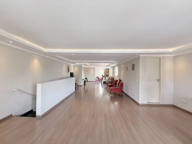 Casa com 214m² 3 quartos e 2 banheiros, à venda, no bairro Santa Felicidade em Curitiba