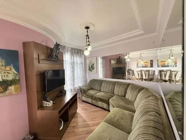 Casa com 177m² 4 quartos e 3 banheiros, à venda, no bairro Novo Mundo em Curitiba
