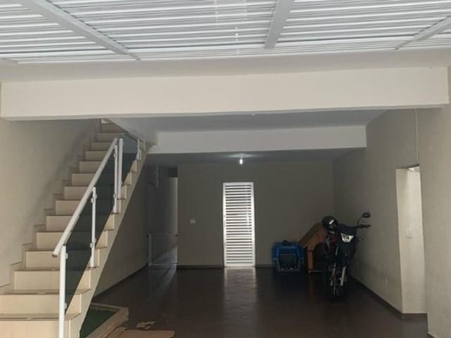 Sobrado com 200m² 8 quartos e 7 banheiros, à venda, no bairro Jaguaribe em Osasco