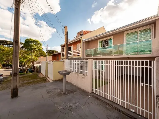 Sobrado com 130m² 2 quartos e 2 banheiros, à venda, no bairro Pilarzinho em Curitiba