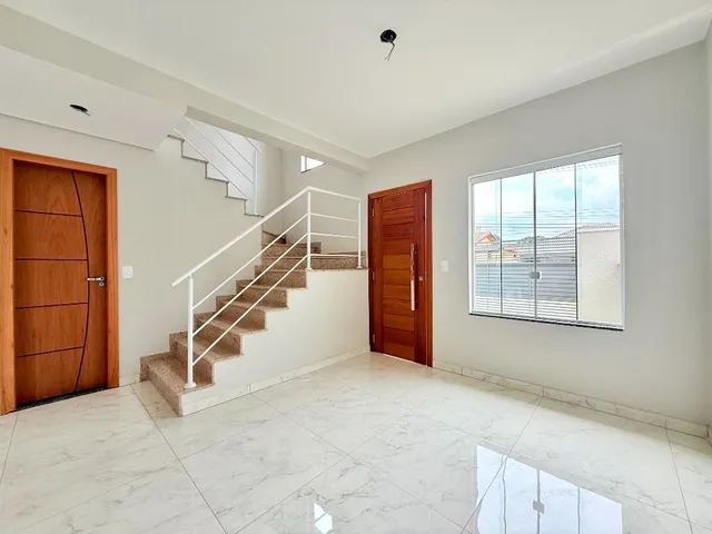 Casa com 129m² 3 quartos e 3 banheiros, à venda, no bairro São Braz em Curitiba