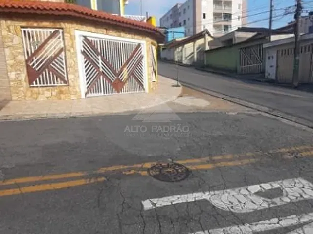 Sobrado com 138m² 2 quartos e 3 banheiros, à venda, no bairro Jardim Pilar em Mauá
