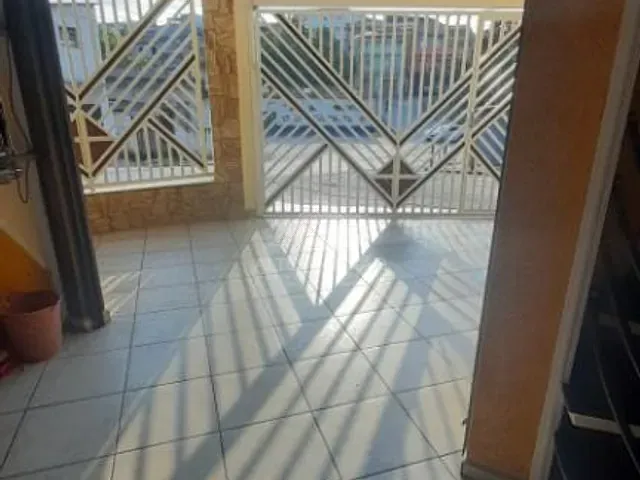 Sobrado com 138m² 2 quartos e 3 banheiros, à venda, no bairro Jardim Pilar em Mauá