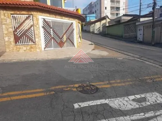 Sobrado com 138m² 2 quartos e 3 banheiros, à venda, no bairro Jardim Pilar em Mauá