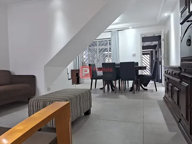 Sobrado com 96m² 4 quartos e 2 banheiros, para alugar, no bairro Campo Belo em São Paulo