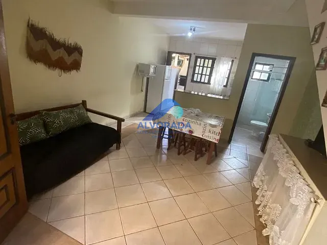 Sobrado 2 quartos e 2 banheiros, à venda, no bairro Maranduba em Ubatuba