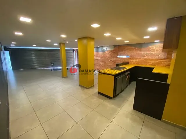 Sobrado com 250m², para alugar, no bairro Barcelona em São Caetano do Sul