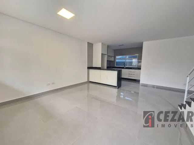 Sobrado 3 quartos e 1 banheiro, para alugar, no bairro Bairro Alto em Curitiba