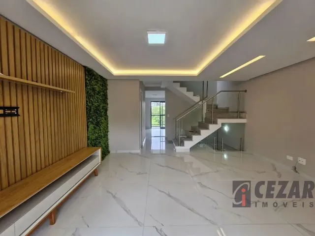 Sobrado com 120m² 3 quartos e 1 banheiro, para alugar, no bairro Bom Retiro em Curitiba