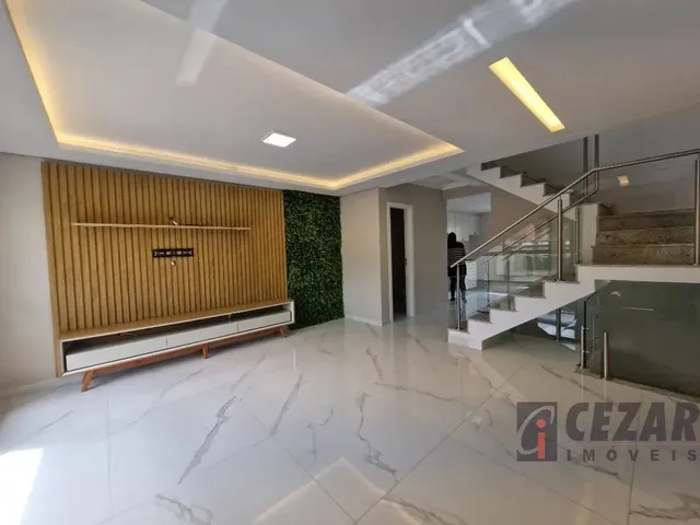 Sobrado com 120m² 3 quartos e 1 banheiro, para alugar, no bairro Bom Retiro em Curitiba