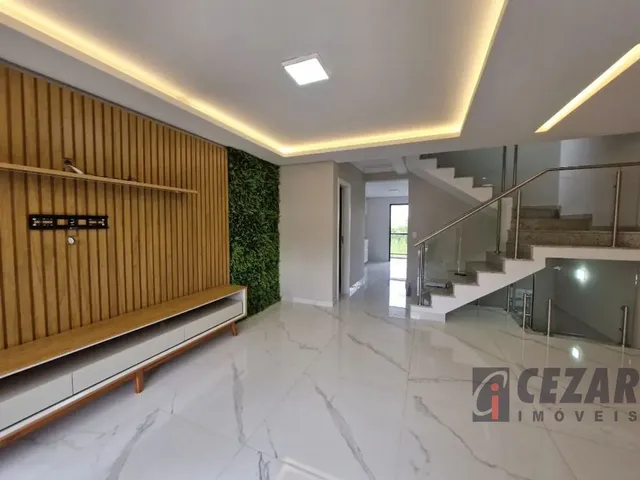 Sobrado com 120m² 3 quartos e 1 banheiro, para alugar, no bairro Bom Retiro em Curitiba