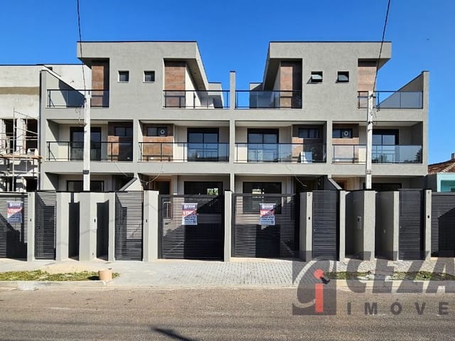 Sobrado com 120m² 3 quartos e 1 banheiro, à venda, no bairro Bom Retiro em Curitiba
