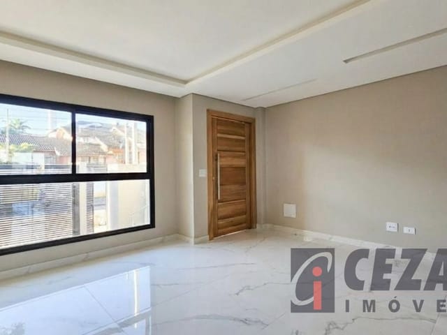Sobrado com 120m² 3 quartos e 1 banheiro, à venda, no bairro Bom Retiro em Curitiba