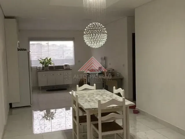Sobrado com 125m² 3 quartos e 1 banheiro, à venda, no bairro Parque São Vicente em Mauá