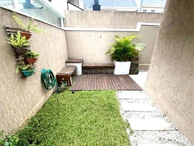 Sobrado com 132m² 3 quartos e 2 banheiros, à venda, no bairro Boqueirão em Curitiba
