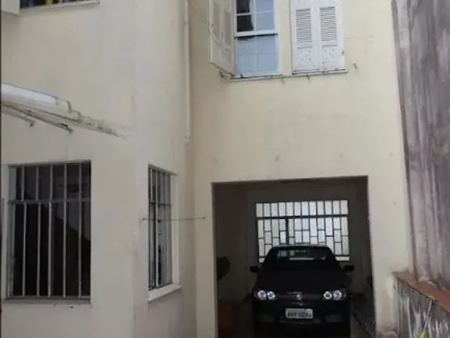 Sobrado com 321m² 7 quartos e 5 banheiros, à venda, no bairro Alto da Glória em Curitiba