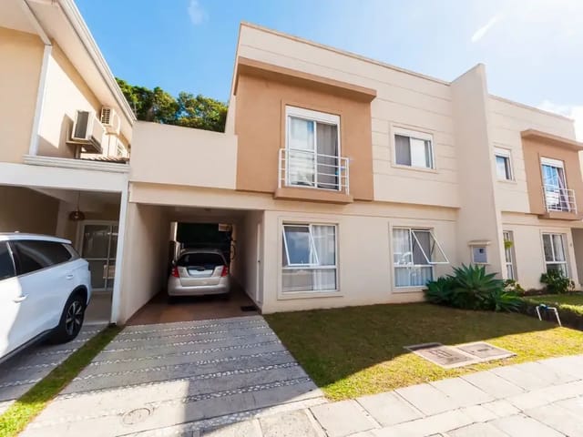 Sobrado 3 quartos e 3 banheiros, à venda, no bairro Abranches em Curitiba