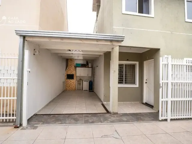 Sobrado 3 quartos e 3 banheiros, à venda, no bairro Uberaba em Curitiba