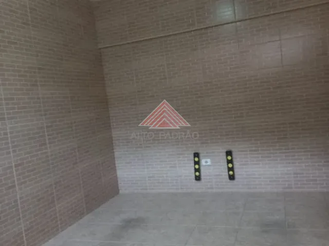 Sobrado com 125m² 4 quartos e 5 banheiros, à venda, no bairro Jardim Zaira em Mauá