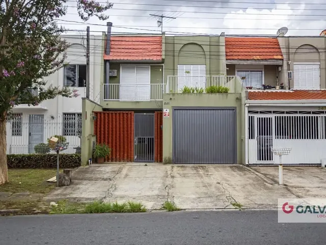 Sobrado 3 quartos e 3 banheiros, para alugar, no bairro Tarumã em Curitiba