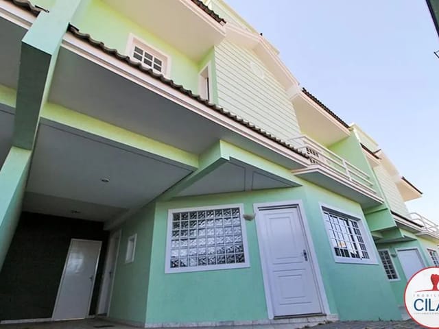 Sobrado 3 quartos e 3 banheiros, para alugar, no bairro Uberaba em Curitiba