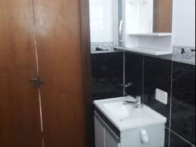 Sobrado com 300m² 3 quartos e 4 banheiros, à venda, no bairro Parque São George em Cotia