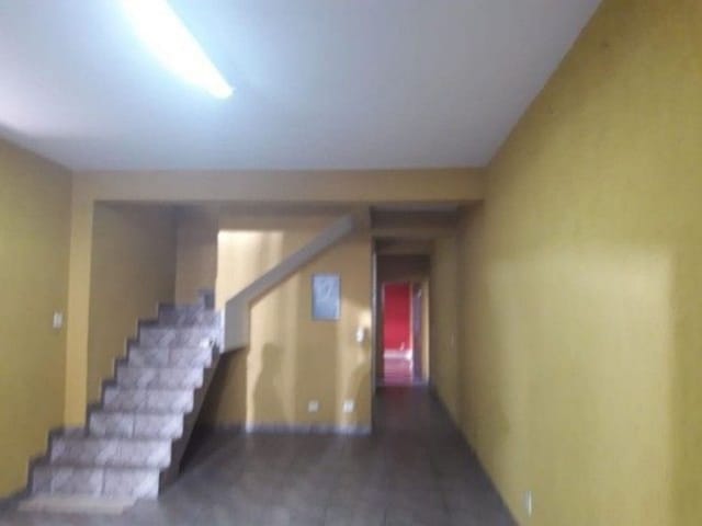 Sobrado com 300m² 3 quartos e 4 banheiros, à venda, no bairro Parque São George em Cotia