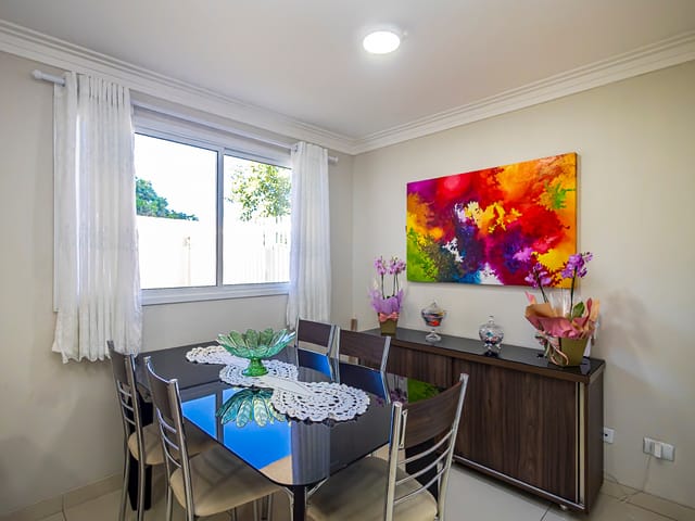 Sobrado com 132m² 3 quartos e 2 banheiros, à venda, no bairro Pilarzinho em Curitiba