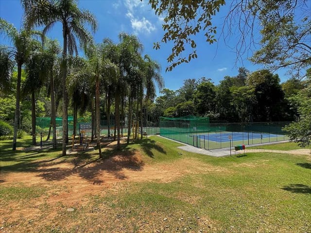 Sobrado com 720m² 4 quartos e 6 banheiros, à venda, no bairro Transurb em Itapevi