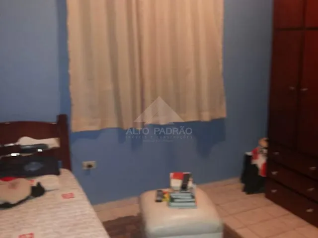 Sobrado 3 quartos e 2 banheiros, à venda, no bairro Vila Magini em Mauá