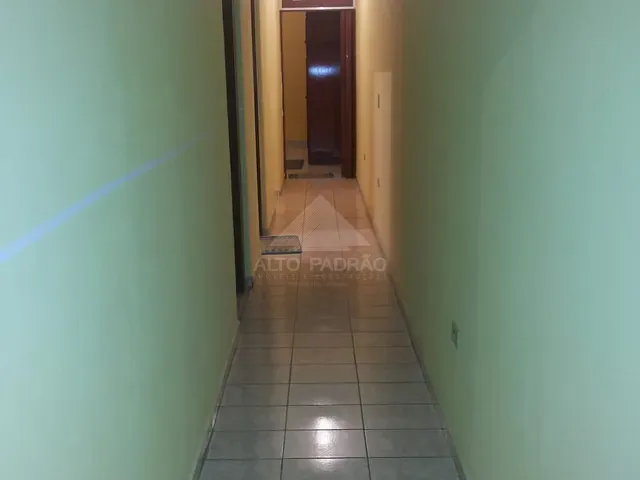 Sobrado 3 quartos e 2 banheiros, à venda, no bairro Vila Magini em Mauá