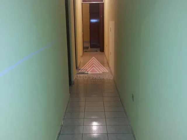 Sobrado 3 quartos e 2 banheiros, à venda, no bairro Vila Magini em Mauá