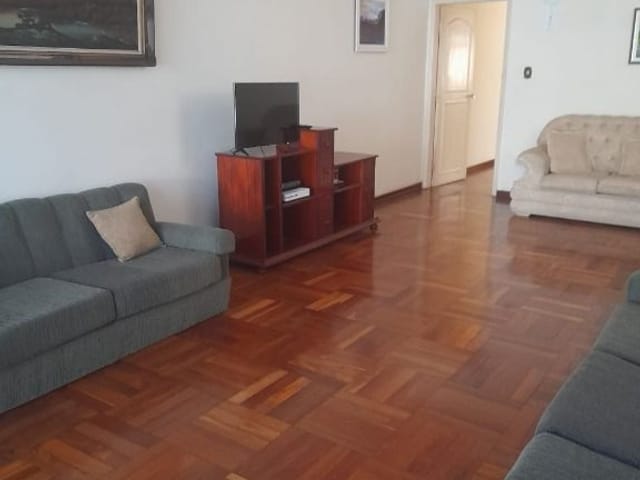 Sobrado com 185m² 4 quartos e 3 banheiros, à venda, no bairro Parque Jabaquara em São Paulo