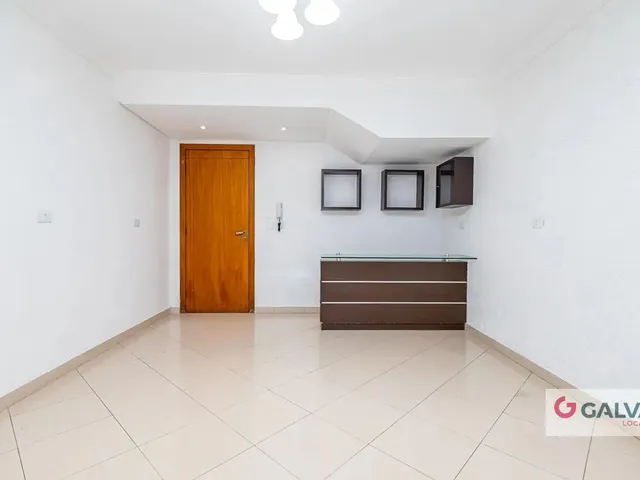 Sobrado 3 quartos e 4 banheiros, para alugar, no bairro Jardim Botânico em Curitiba