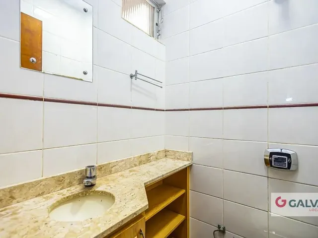 Casa 3 quartos e 3 banheiros, para alugar, no bairro Boa Vista em Curitiba