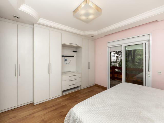 Sobrado com 246m² 4 quartos e 6 banheiros, à venda, no bairro Vila Parque Jabaquara em São Paulo