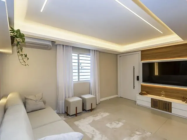 Casa com 200m² 3 quartos e 4 banheiros, à venda, no bairro Xaxim em Curitiba