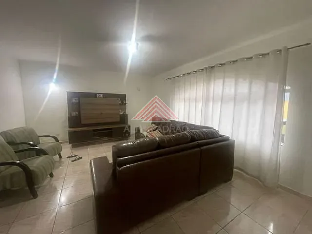 Sobrado com 230m² 3 quartos e 2 banheiros, à venda, no bairro Parque das Américas em Mauá
