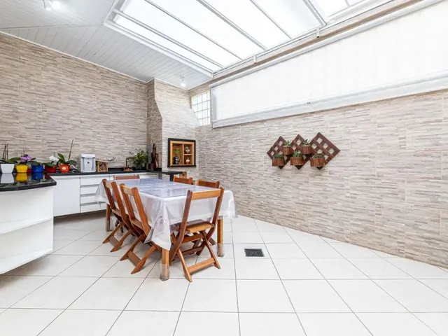 Casa com 114m² 3 quartos e 3 banheiros, à venda, no bairro Fazendinha em Curitiba