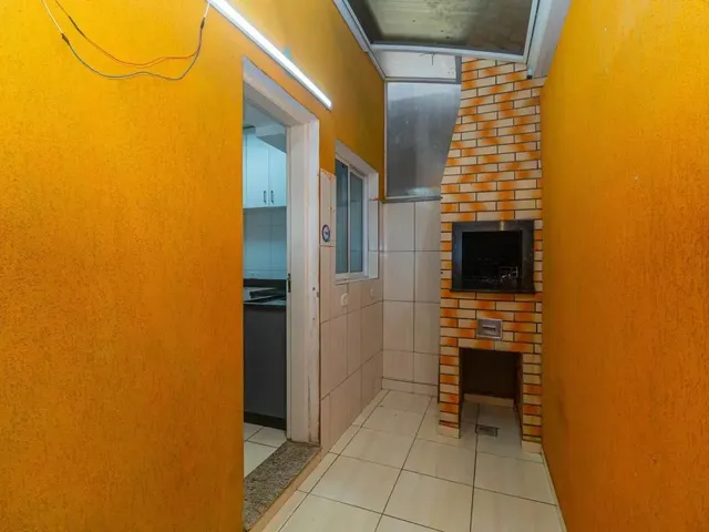 Casa 3 quartos e 3 banheiros, para alugar, no bairro Boa Vista em Curitiba