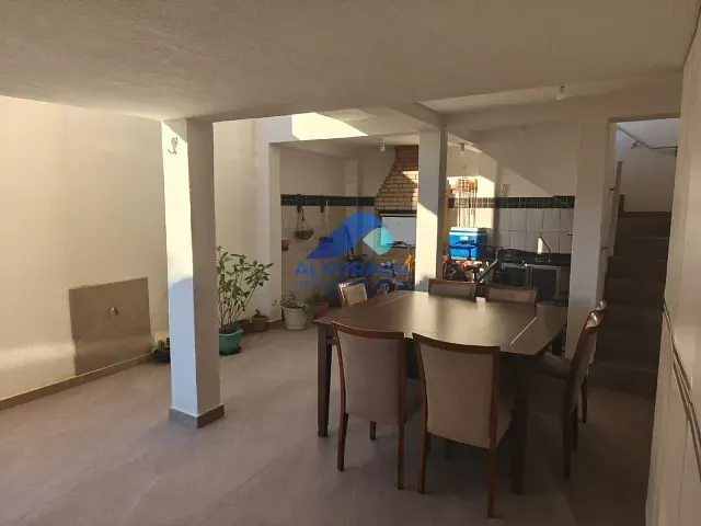 Sobrado com 160m² 3 quartos e 2 banheiros, à venda, no bairro Vista Verde em São José dos Campos