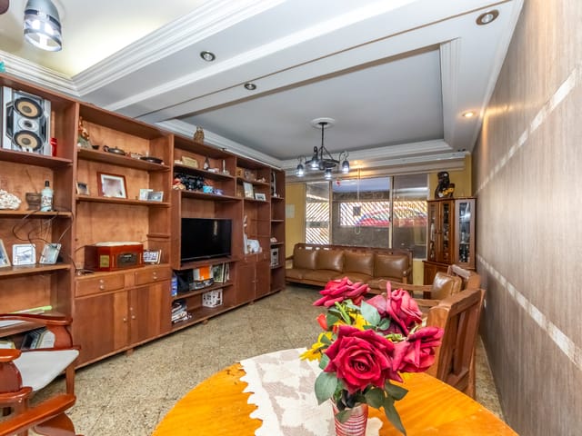 Sobrado com 161m² 3 quartos e 4 banheiros, à venda, no bairro Vila Gustavo em São Paulo