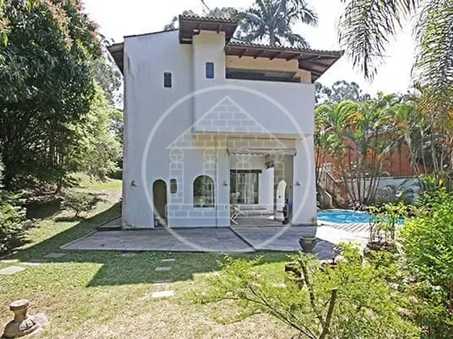 Sobrado com 1140m² 3 quartos e 5 banheiros, à venda, no bairro Jardim Marajoara em São Paulo