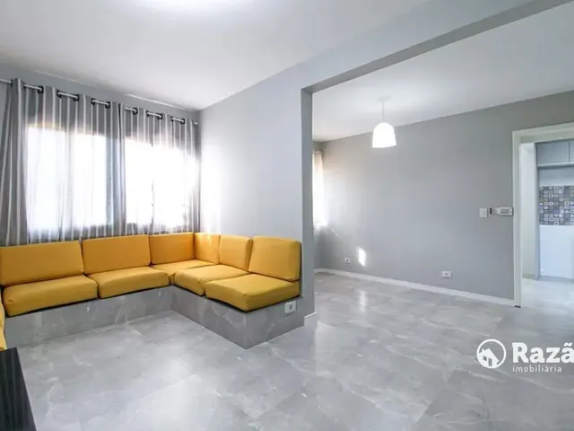 Casa 3 quartos e 3 banheiros, para alugar, no bairro Mercês em Curitiba