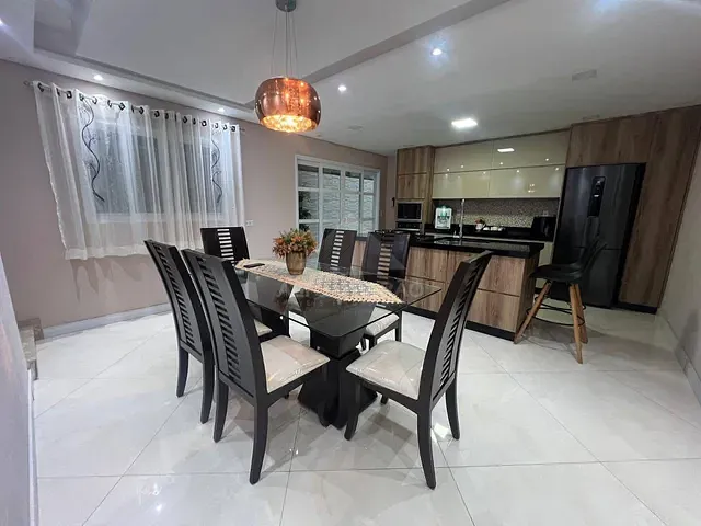 Sobrado com 175m² 4 quartos e 2 banheiros, à venda, no bairro Vila São Francisco em Mauá
