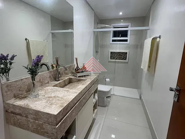 Sobrado com 175m² 4 quartos e 2 banheiros, à venda, no bairro Vila São Francisco em Mauá