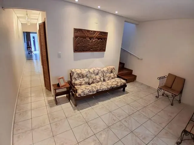 Sobrado 4 quartos e 2 banheiros, à venda, no bairro Vila Bela Vista em Santo André