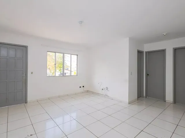 Casa 3 quartos e 1 banheiro, para alugar, no bairro Bairro Alto em Curitiba