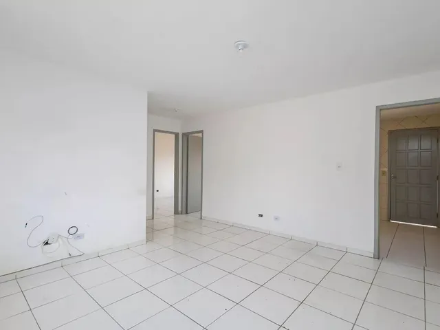 Casa 3 quartos e 1 banheiro, para alugar, no bairro Bairro Alto em Curitiba